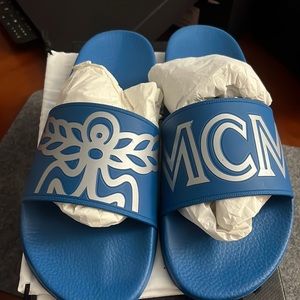 MCM slides size 13 brand new!